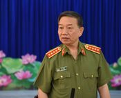 Bộ trưởng Tô Lâm thăm, làm việc tại Công an tỉnh Cà Mau