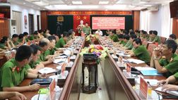 Thứ trưởng Bùi Văn Nam kiểm tra công tác tại Công an tỉnh Thừa Thiên - Huế
