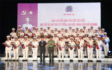 Tôn vinh những điển hình tiên tiến trong học tập và làm theo tấm gương của Bác