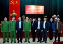Thứ trưởng Lê Quý Vương tiếp xúc cử tri sau Kỳ họp thứ 8, Quốc hội khóa XIV tại hai huyện Tiên Lữ và Khoái Châu, tỉnh Hưng Yên