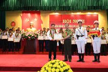 Biểu dương điển hình tiên tiến lực lượng Công an xã trong sự nghiệp bảo đảm an ninh, trật tự tại địa bàn cơ sở
