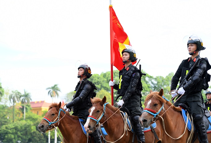 Đoàn Cảnh sát cơ động Kỵ binh tại Lễ diễu hành, ra mắt.