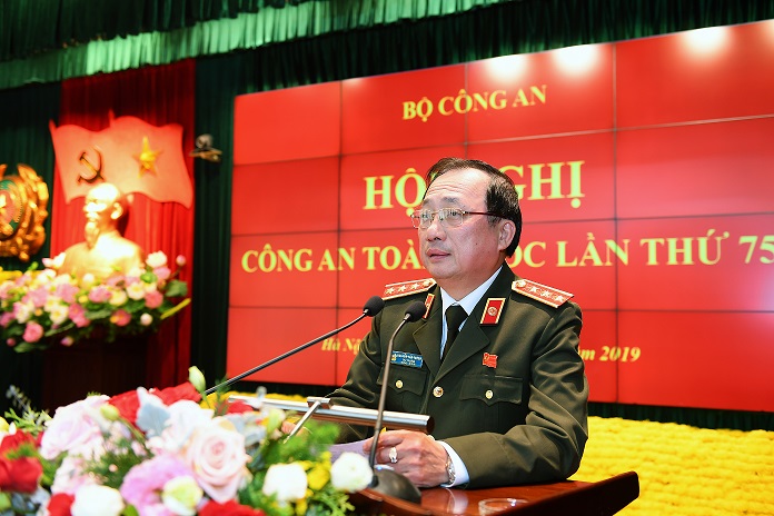 Thứ trưởng Nguyễn Văn Thành phát biểu tại Hội nghị.