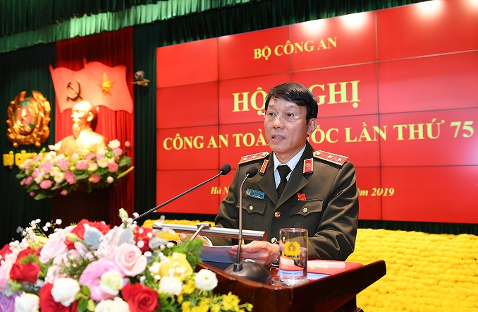 Thứ trưởng Lương Tam Quang phát biểu tại Hội nghị.