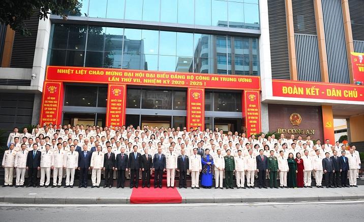 Các đại biểu dự Khai mạc Đại hội
