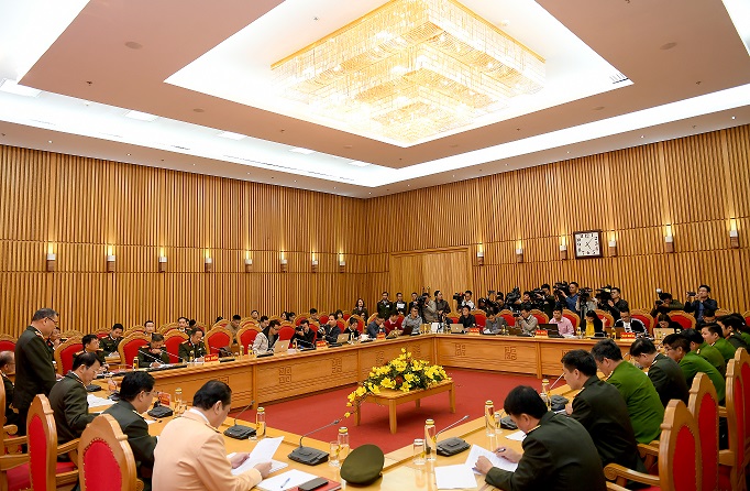 Toàn cảnh buổi họp báo.
