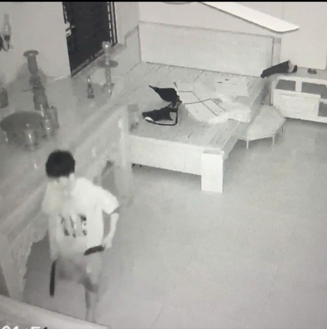 Hình ảnh trích xuất từ camera gia đình về đối tượng gây án.jpg