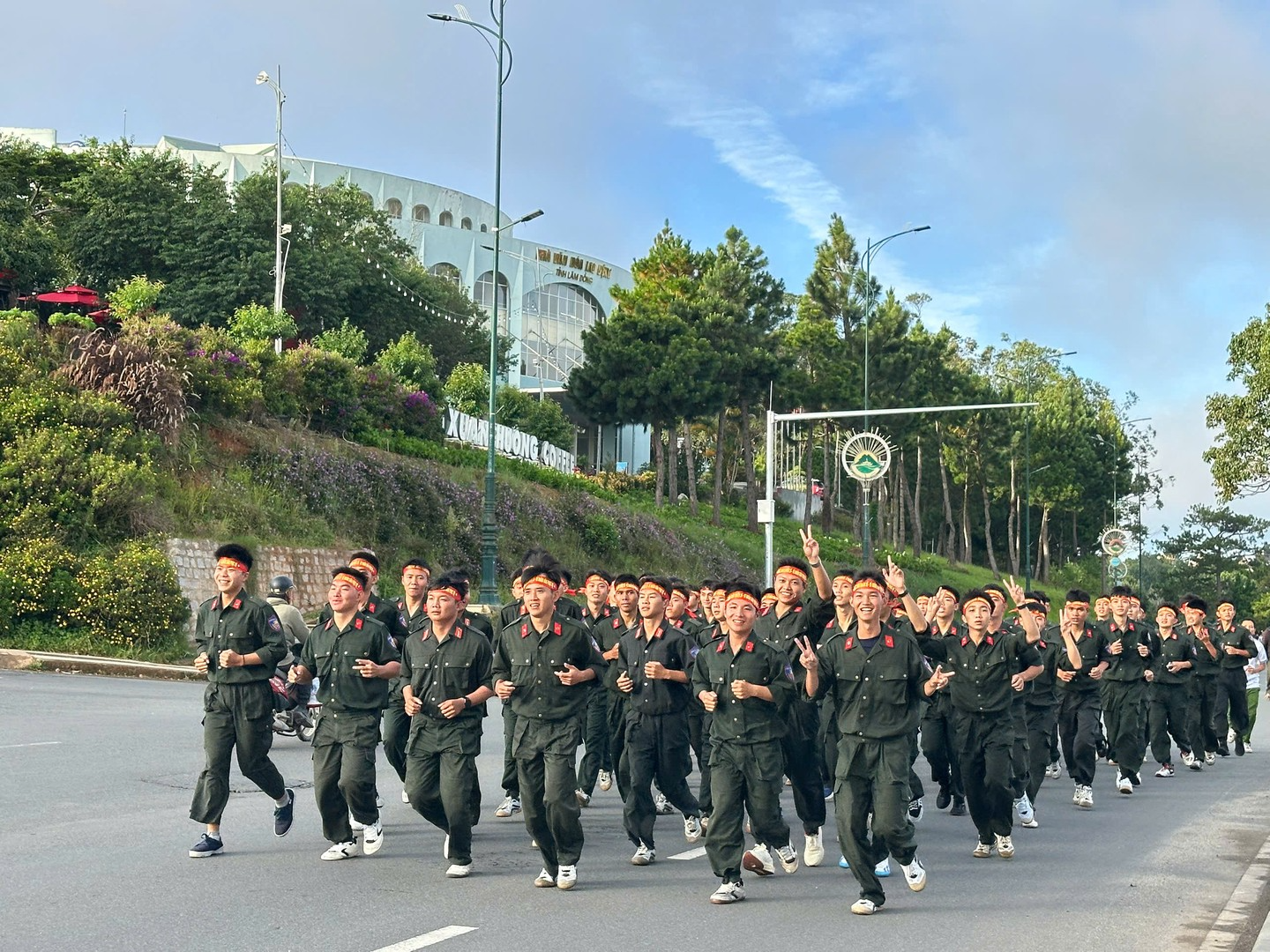chạy 1.84.jpg