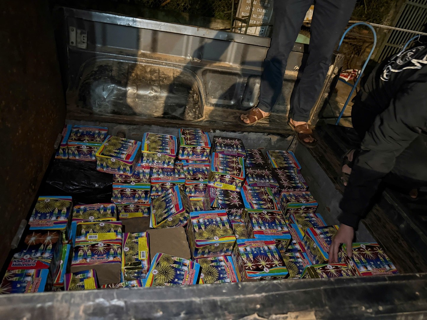 3075070254087421424 (1).jpg