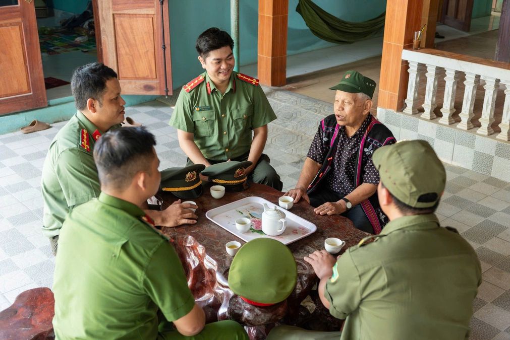 Công an thành phố Huế phát huy vai trò người có uy tín giữ vững an ninh cơ sở