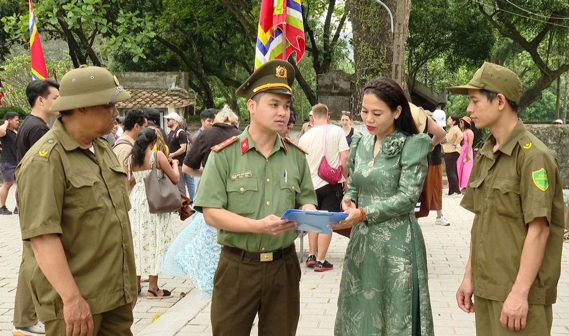 Lực lượng Công an tỉnh Ninh Bình sẵn sàng đảm bảo tốt ANTT Lễ hội Hoa Lư năm 2026