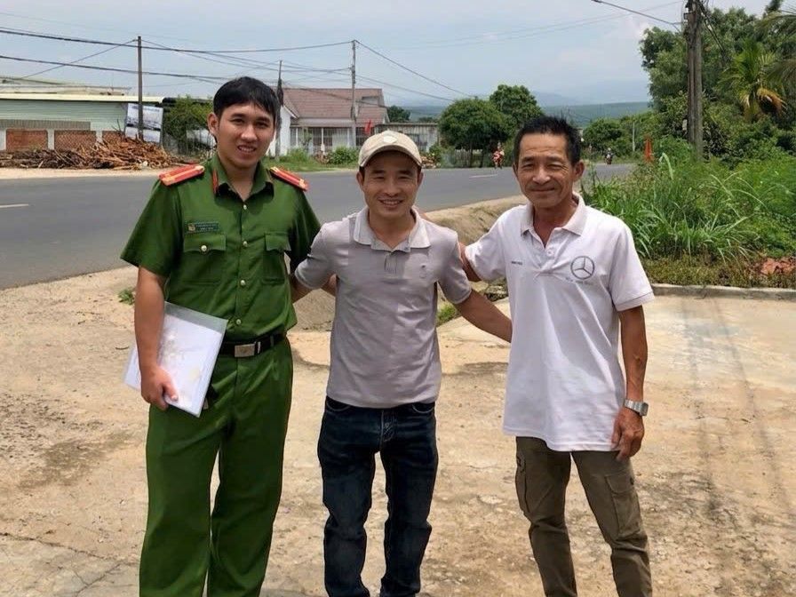 Quảng Ngãi: Công an xã Đăk Tô hỗ trợ công dân đoàn tụ với gia đình sau hơn 34 năm thất lạc