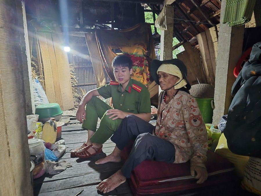 Công an tỉnh Quảng Ngãi kịp thời triển khai nhiều hành động thiết thực, ý nghĩa, vì nhân dân phục vụ