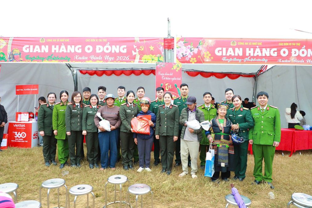 Tuyên Quang: “Gian hàng 0 đồng” - Chào mừng thành công Đại hội đại biểu toàn quốc lần thứ XIV của Đảng