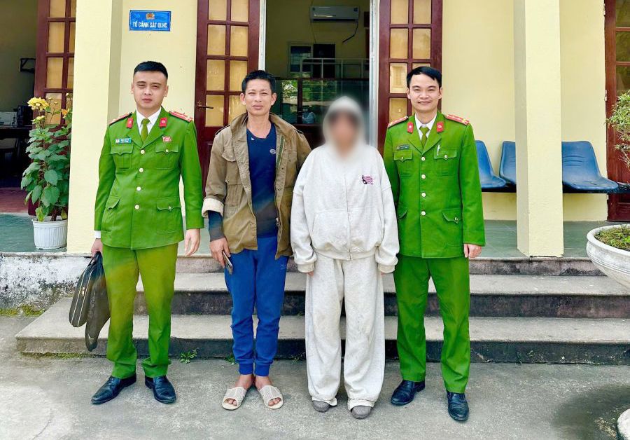 Thanh Hóa: Công an xã Vĩnh Lộc hỗ trợ công dân bị lạc trong đêm trở về với gia đình