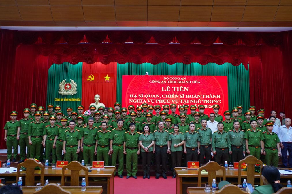 Công an tỉnh Khánh Hòa tổ chức Lễ tiễn hạ sĩ quan, chiến sĩ nghĩa vụ hoàn thành nghĩa vụ tham gia CAND năm 2026