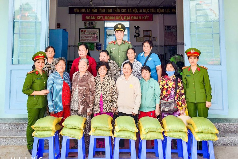 Cần Thơ: Lan tỏa yêu thương ngày 8/3 từ phong trào “Gần dân nhất”