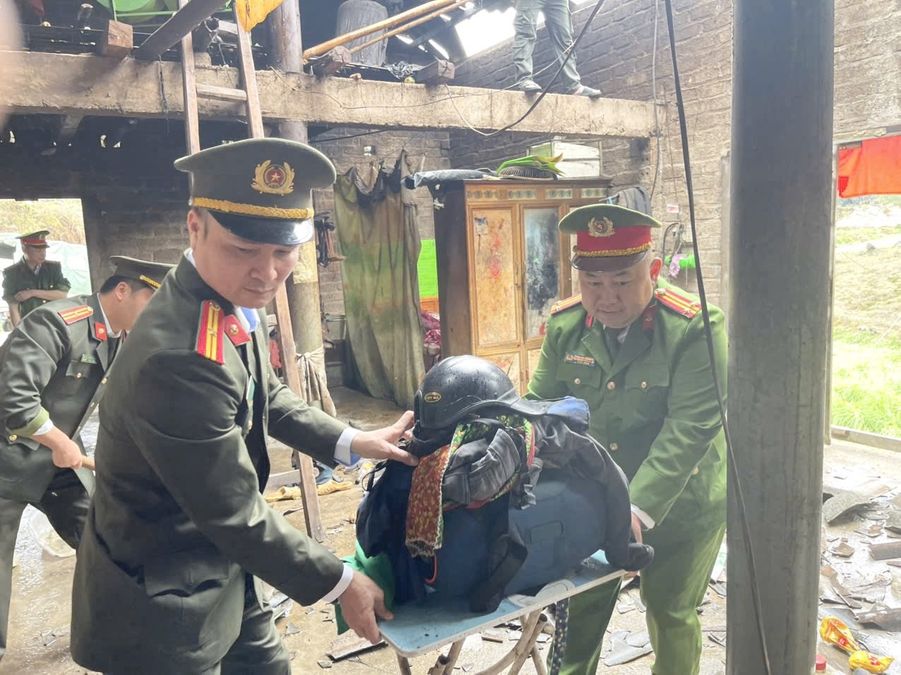 Tuyên Quang: Công an cơ sở khẩn trương hỗ trợ nhân dân khắc phục hậu quả thiên tai, mưa đá