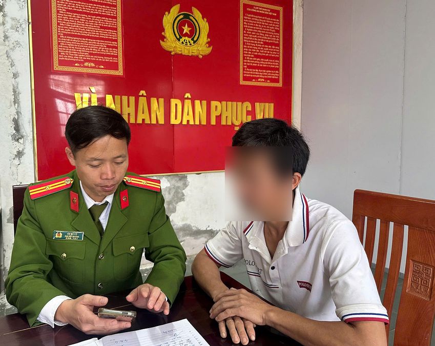 Nghệ An: Công an xã Na Ngoi kịp thời ngăn chặn vụ việc lừa đảo với thủ đoạn mua, cào vé online trúng thưởng