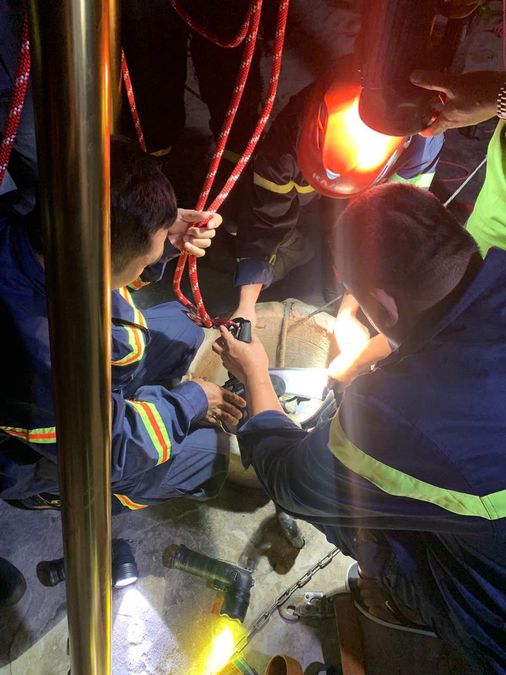 Công an tỉnh Gia Lai kịp thời cứu nạn thiếu nữ rơi xuống giếng sâu