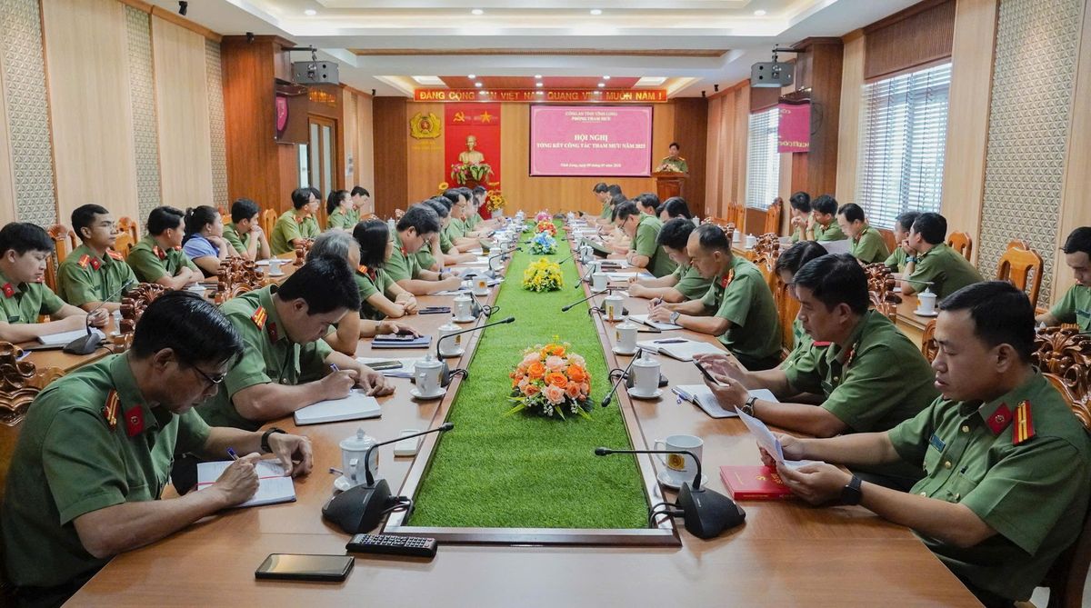 Lực lượng Tham mưu Công an tỉnh Vĩnh Long phát huy truyền thống 80 năm xây dựng, chiến đấu và trưởng thành