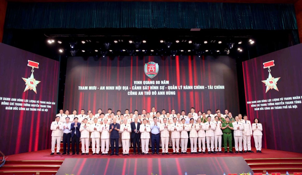 Chặng đường 80 năm xây dựng, chiến đấu, trưởng thành của 5 lực lượng nòng cốt Công an thành phố Hà Nội