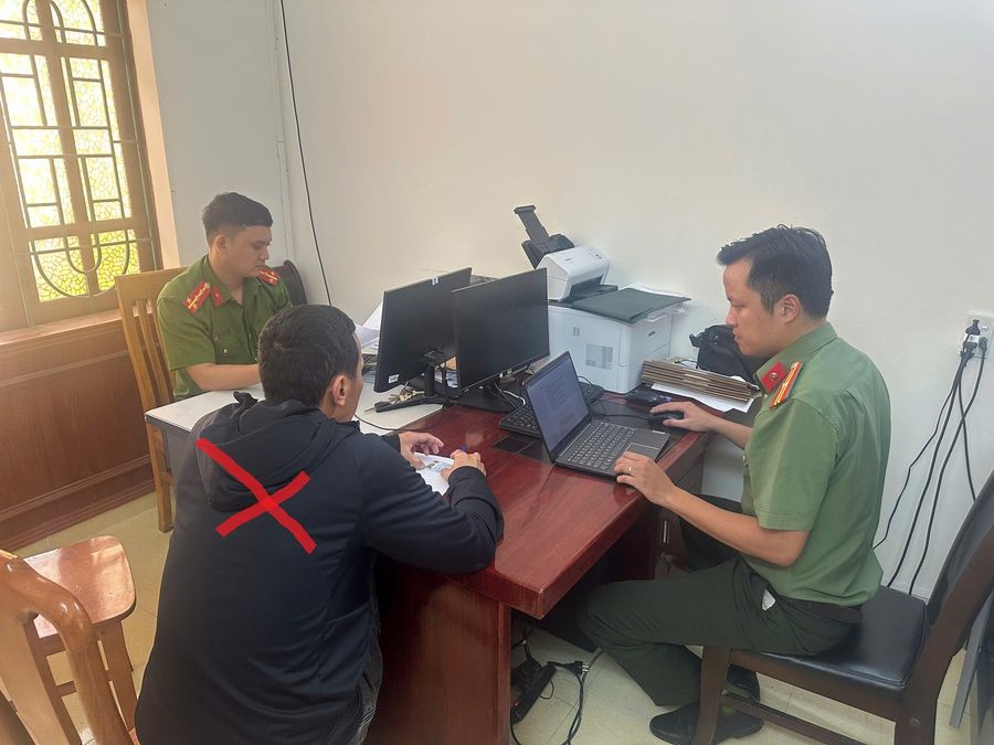 Hải Phòng: Xử lý một trường hợp đăng tải hình ảnh cá nhân ghép mặc quân phục Công an nhân dân