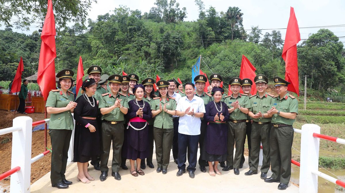 Cụm thi đua số 6 - khối các đơn vị trực thuộc Bộ Công an tích cực thực hiện công tác an sinh 