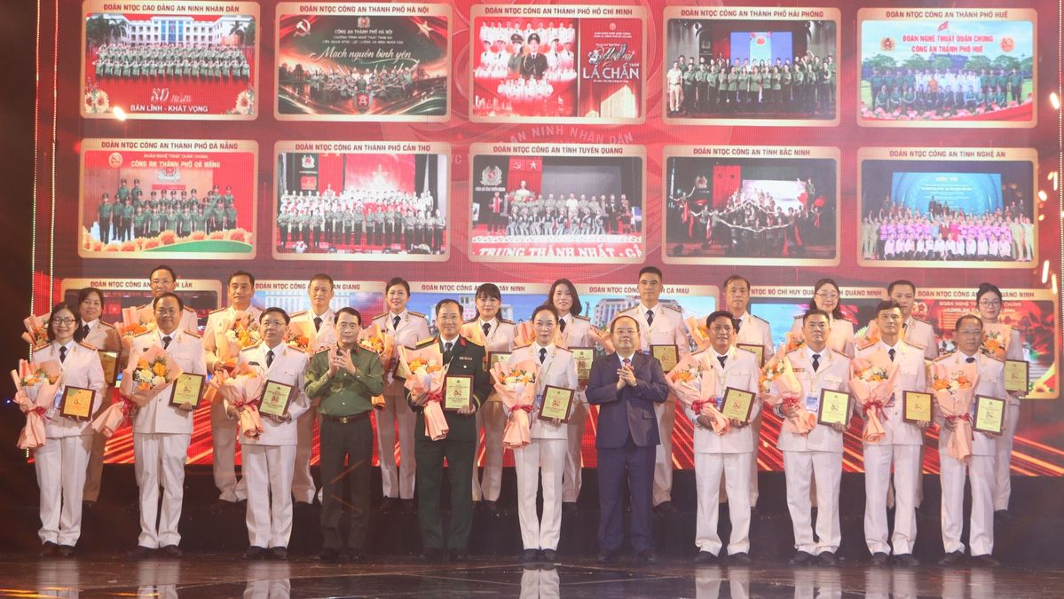 Khai mạc Liên hoan Nghệ thuật quần chúng “80 năm An ninh nhân dân - Sáng mãi trang sử vàng”