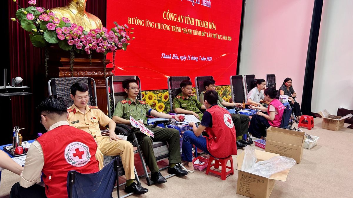 Công an Thanh Hóa hiến tặng gần 400 đơn vị máu hưởng ứng Chương trình “Hành trình đỏ” lần thứ XIV năm 2026