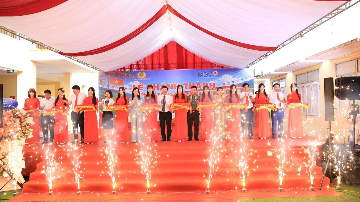 Công an Lạng Sơn khánh thành công trình phòng học tại Trường THPT Tràng Định
