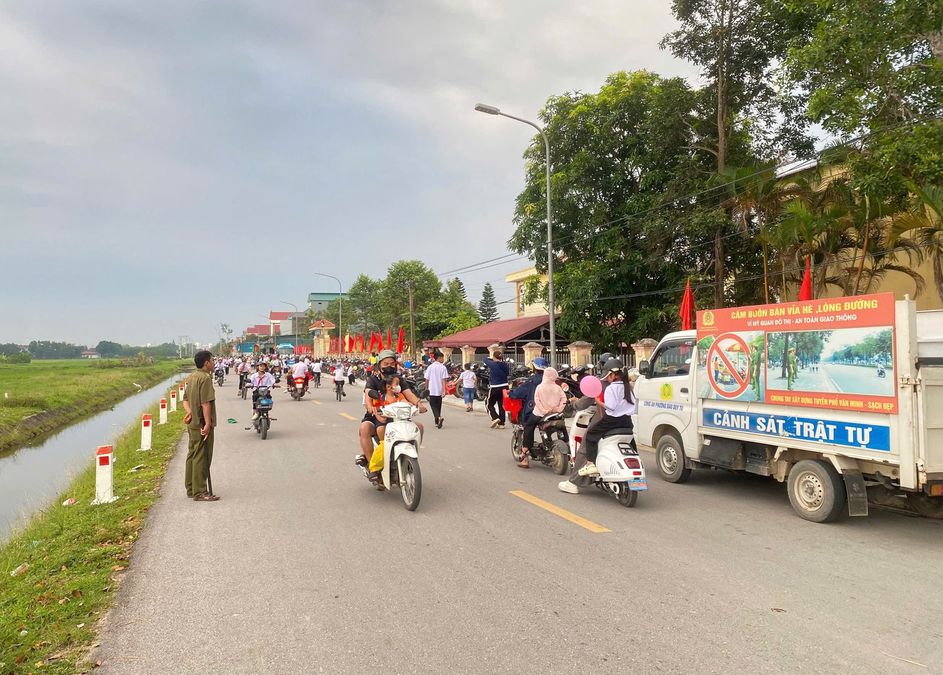 Thanh Hoá: Công an các xã, phường khu vực ven biển bảo đảm an ninh, an toàn ngày khai giảng năm học mới