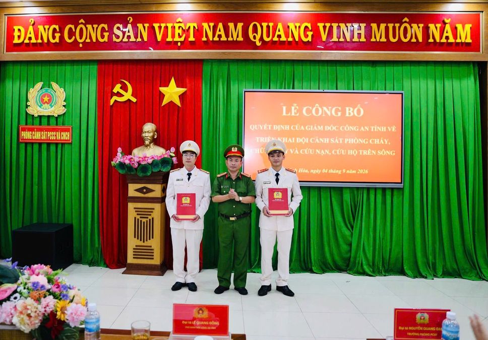 Công an Khánh Hòa triển khai Đội Cảnh sát phòng cháy chữa cháy và cứu nạn, cứu hộ trên sông
