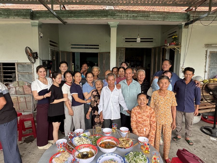 Phú Thọ: Cán bộ Công an xã Vĩnh Hưng giúp người dân tìm lại gia đình sau 52 năm thất lạc