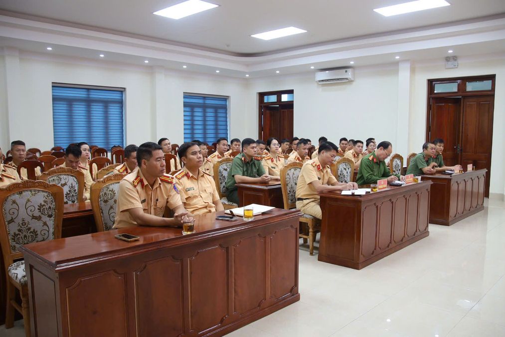 Điện Biên: Tập huấn nghiệp vụ tuần tra, kiểm soát, xử lý vi phạm giao thông