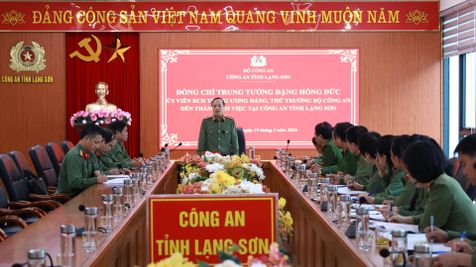 Thứ trưởng Đặng Hồng Đức thăm, làm việc tại Công an tỉnh Lạng Sơn