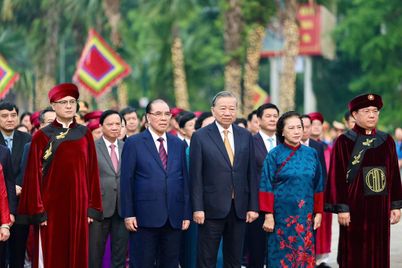 Tổng Bí thư, Chủ tịch nước Tô Lâm dâng hương tưởng nhớ các Vua Hùng nhân ngày Giỗ tổ Hùng Vương năm 2026