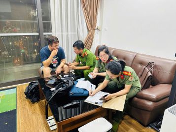 Công an tỉnh Thanh Hóa khuyến cáo các cơ sở kinh doanh lưu trú nghiêm túc thực hiện các quy định của pháp luật về khai báo tạm trú cho người nước ngoài