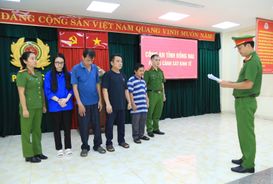 Bắt 4 đối tượng mua bán trái phép hóa đơn, chứng từ khống cho hàng trăm doanh nghiệp