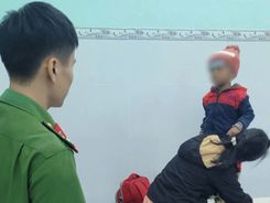 Quảng Ngãi: Kịp thời đưa cháu bé bị bỏng nặng đi cấp cứu