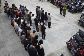 Bắt đối tượng cầm đầu đường dây chuyên “gia công” các trang web cờ bạc trực tuyến tại Đà Nẵng