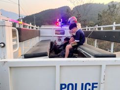 Kịp thời đưa 02 thiếu niên bị tai nạn giao thông đi cấp cứu qua cơn nguy kịch