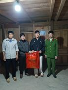 Công an các xã trên địa bàn tỉnh Cao Bằng tổ chức thăm hỏi, tặng quà công dân trúng tuyển nghĩa vụ Công an nhân dân năm 2026