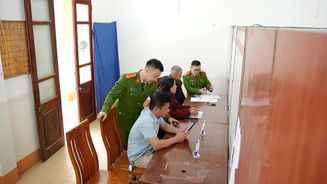 Công an Lạng Sơn chủ động giải quyết thủ tục hành chính phục vụ Nhân dân sau Tết Nguyên đán