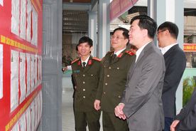 Lãnh đạo Công an tỉnh Nghệ An kiểm tra công tác bầu cử