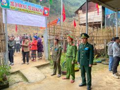 Công an tỉnh Nghệ An chủ động bảo đảm an ninh, an toàn tại điểm tổ chức bầu cử sớm tại các xã rẻo cao