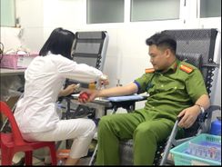 Thanh Hoá: Cán bộ Công an xã Triệu Sơn kịp thời hiến máu cứu người
