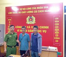 Thanh Hóa: Công an xã Xuân Chinh kịp thời tìm thấy người dân đi lạc trong rừng
