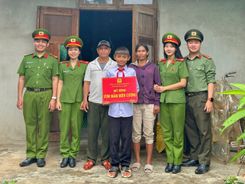 Khi chiến sĩ Công an “kể chuyện pháp luật” bằng trái tim trách nhiệm