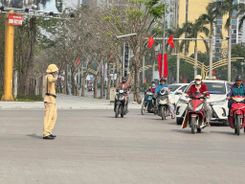Công an tỉnh Nghệ An tăng cường bảo đảm trật tự, an toàn giao thông dịp nghỉ lễ